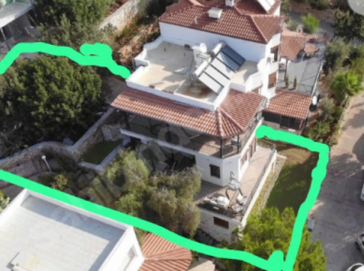 DENİZ MANZARALI ŞAHANE BİR VİLLA